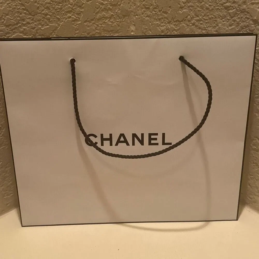 Chanel Shopping Bag Luxury Gift Bag White Black Logo Minimalist Display Decor